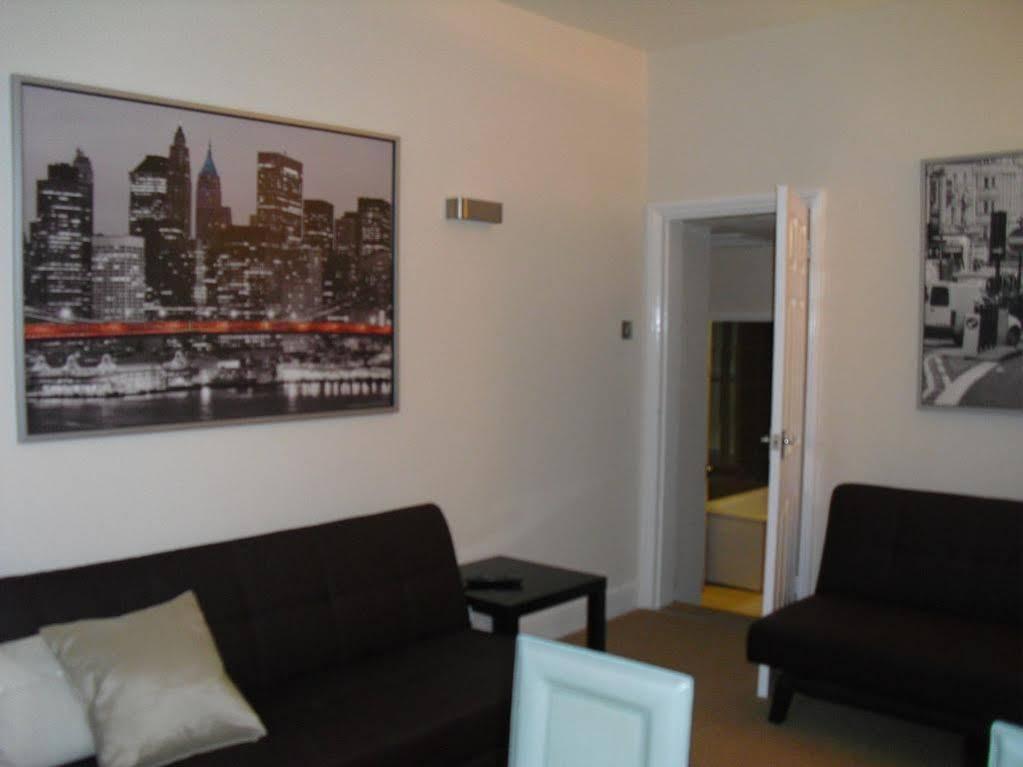 เบนสัน เฮาส์ Apartment บ็อกซ์ ภายนอก รูปภาพ